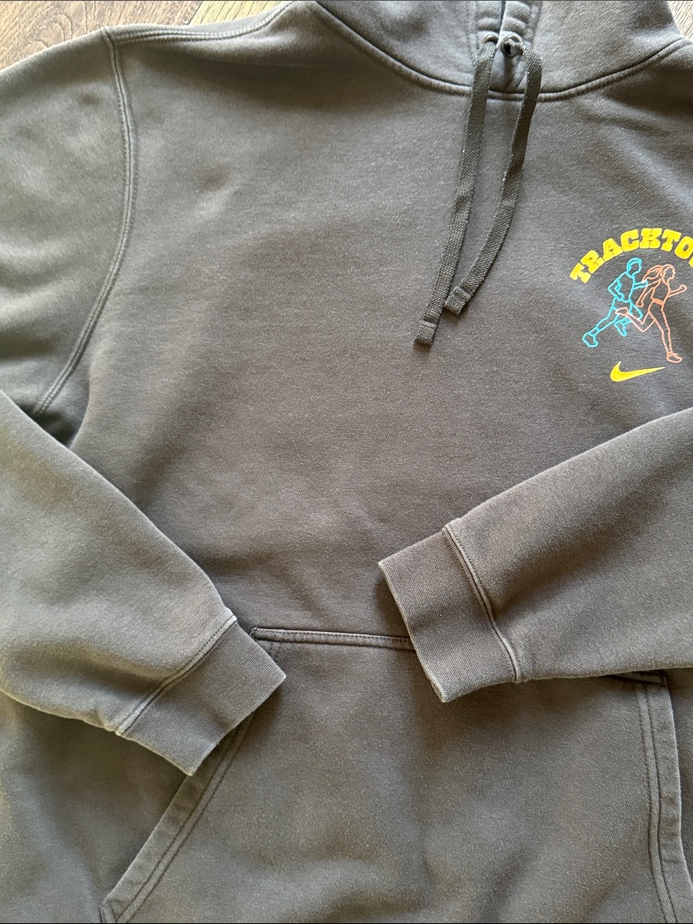Nike Brown Hooded Sweatshirt with Tracktown Graphic - Picture 3 of 7